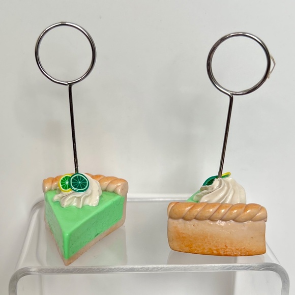 Key Lime Pie Place Card Holders - Set of 2 Hand-Sculpted Table Decor - Name Card - Picture 10 of 13